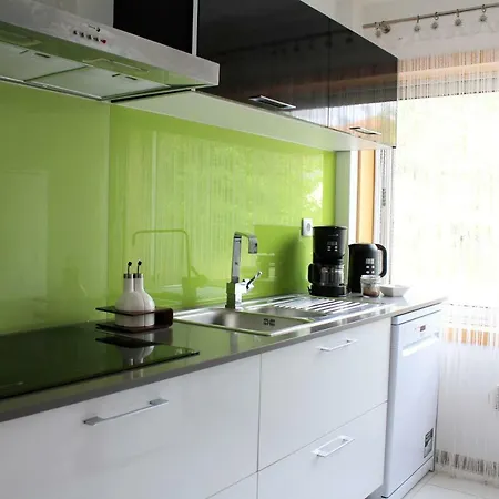 Feel Apartment *